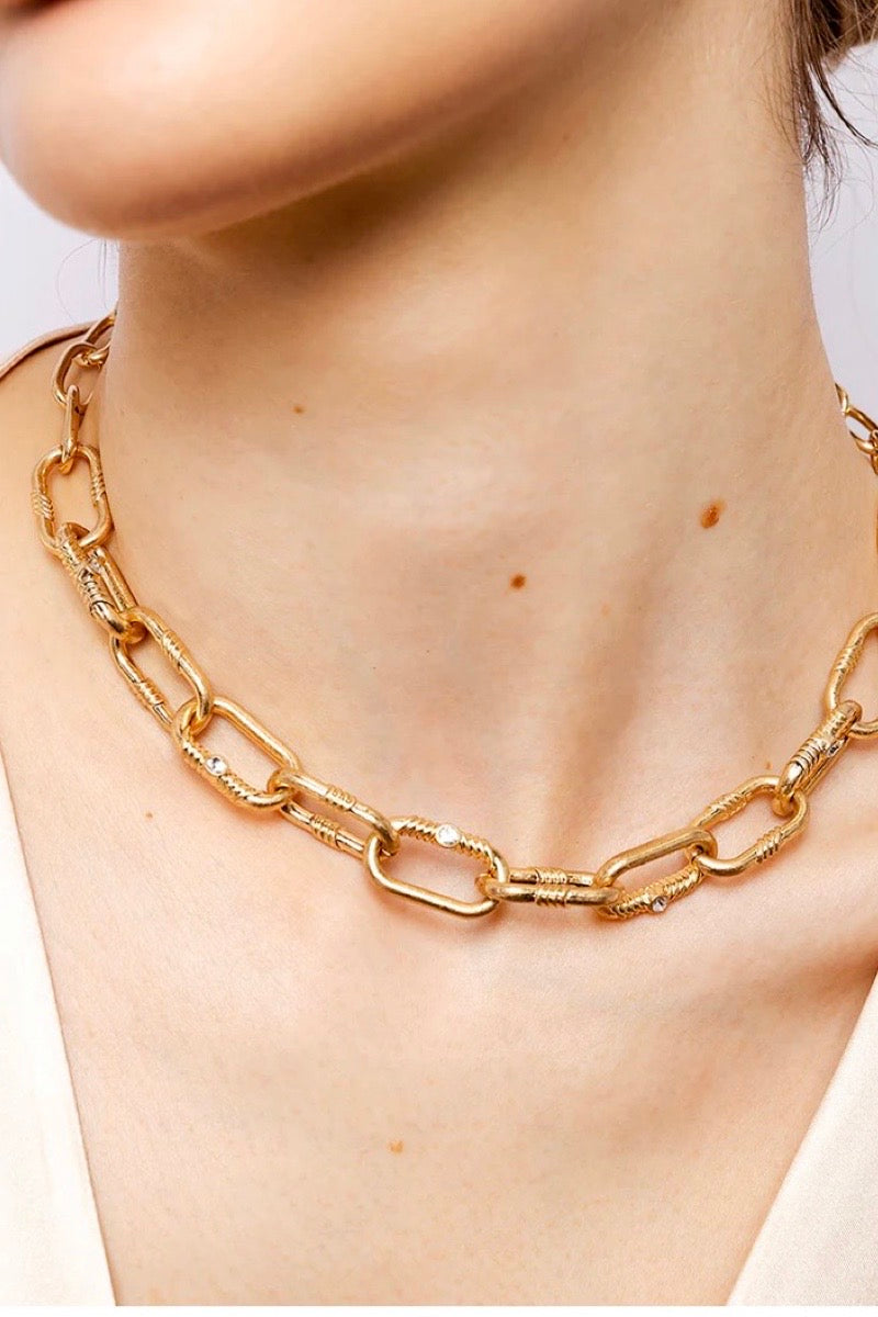 gold courage chunky chain necklace